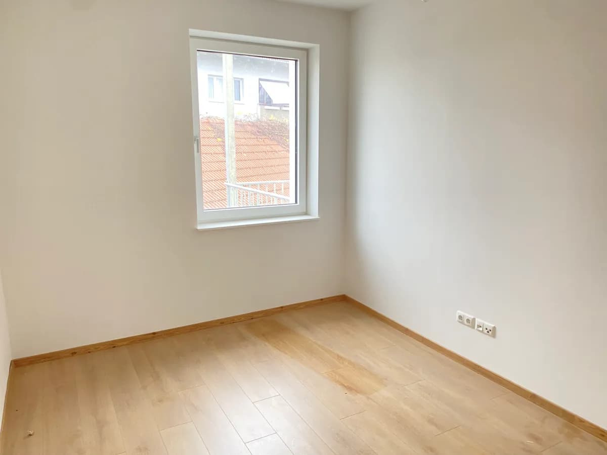 2-Zimmer-Wohnung mieten in Vöcklabruck – 42 m², € 590 – Bild 2 von 5
