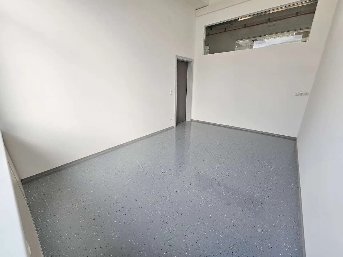 3-Zimmer-Gewerbeimmobilie mieten in Bruck-Mürzzuschlag – 96 m², € 1.021 – Bild 2 von 15