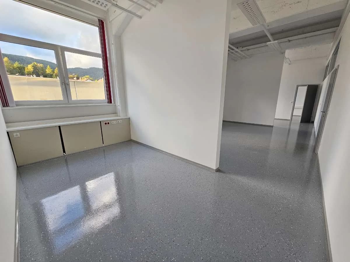 3-Zimmer-Gewerbeimmobilie mieten in Bruck-Mürzzuschlag – 96 m², € 1.021 – Bild 3 von 15