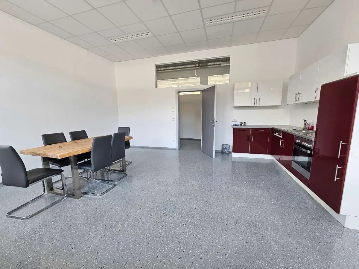 3-Zimmer-Gewerbeimmobilie mieten in Bruck-Mürzzuschlag – 96 m², € 1.021 – Bild 13 von 15