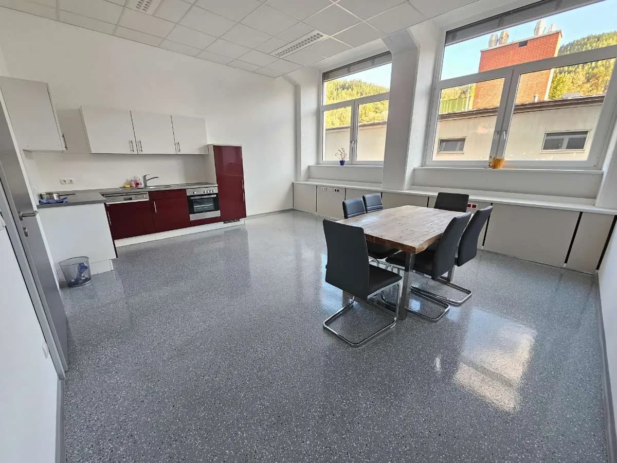 3-Zimmer-Gewerbeimmobilie mieten in Bruck-Mürzzuschlag – 96 m², € 1.021 – Bild 14 von 15