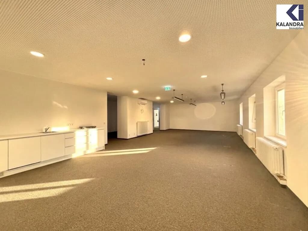12-Zimmer-Gewerbeimmobilie mieten in Wien – 332 m², € 6.090 – Bild 2 von 17
