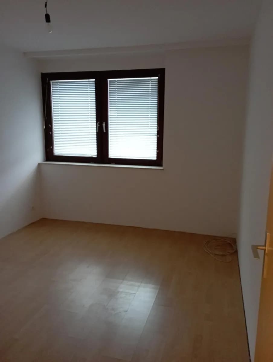 2-Zimmer-Wohnung mieten in Leoben – 72,65 m², € 710 – Bild 2 von 7