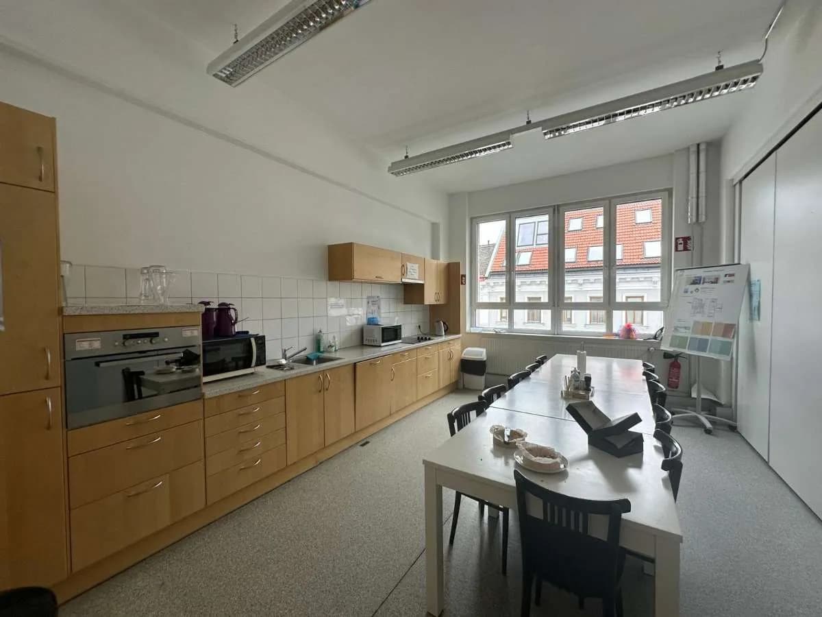 Gewerbeimmobilie mieten in Wien – 638 m², € 15 – Bild 9 von 17