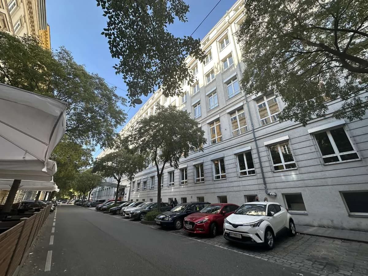 Gewerbeimmobilie mieten in Wien – 638 m², € 15 – Bild 15 von 17