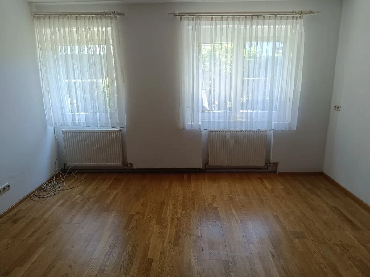 3-Zimmer-Wohnung mieten in Feldkirchen – 70 m², € 670 – Bild 2 von 9