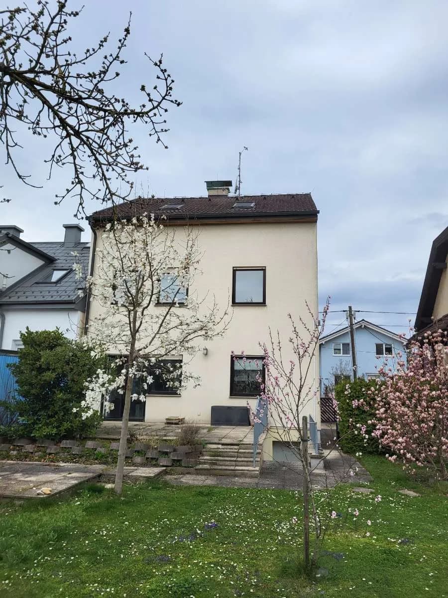 5-Zimmer-Haus mieten in Wien – 167 m², € 2.300