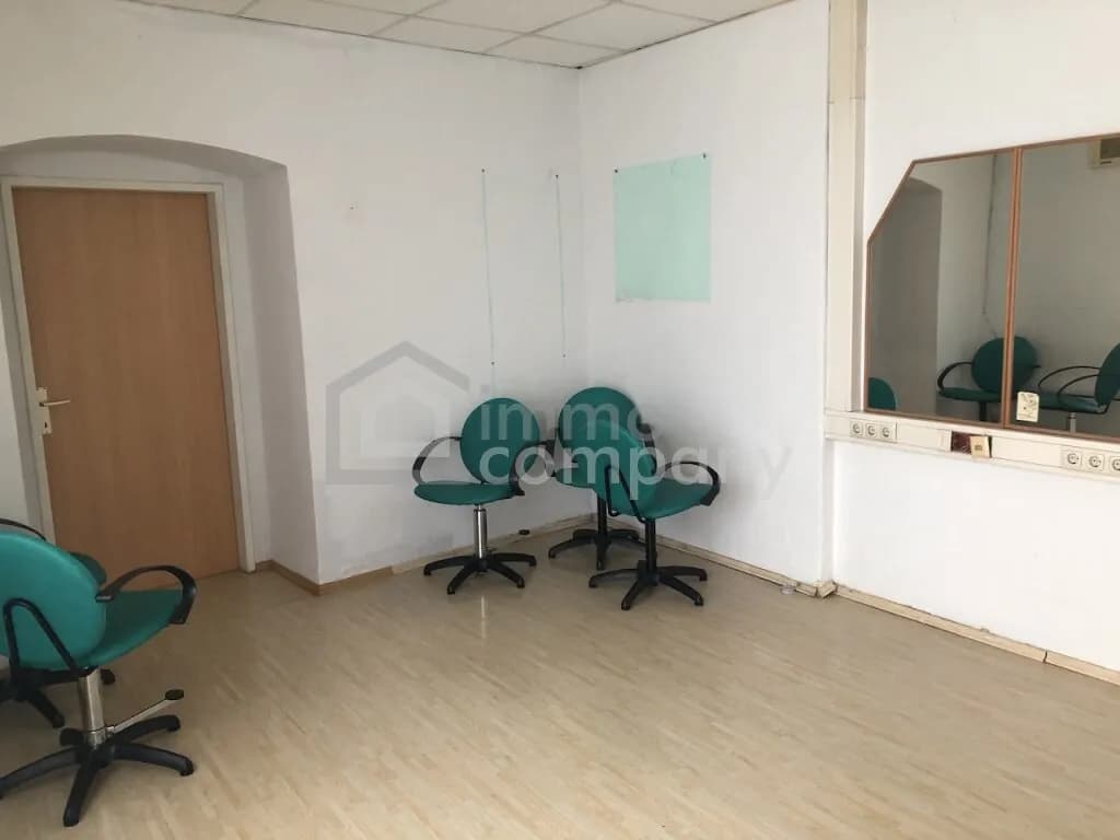 2-Zimmer-Gewerbeimmobilie mieten in Jennersdorf – 28 m², € 200 – Bild 3 von 4