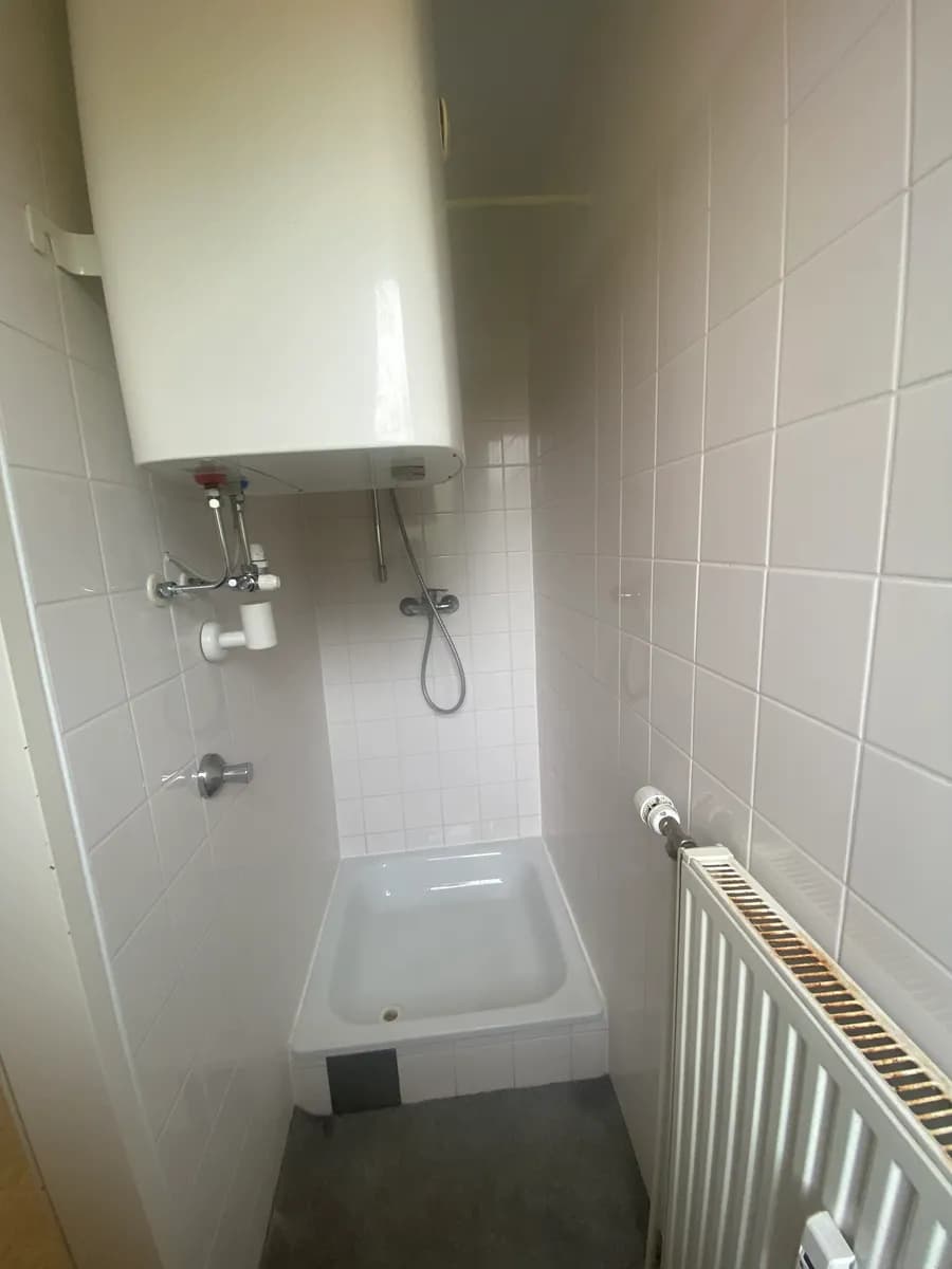 1-Zimmer-Wohnung mieten in Linz – 10 m², € 320 – Bild 4 von 5