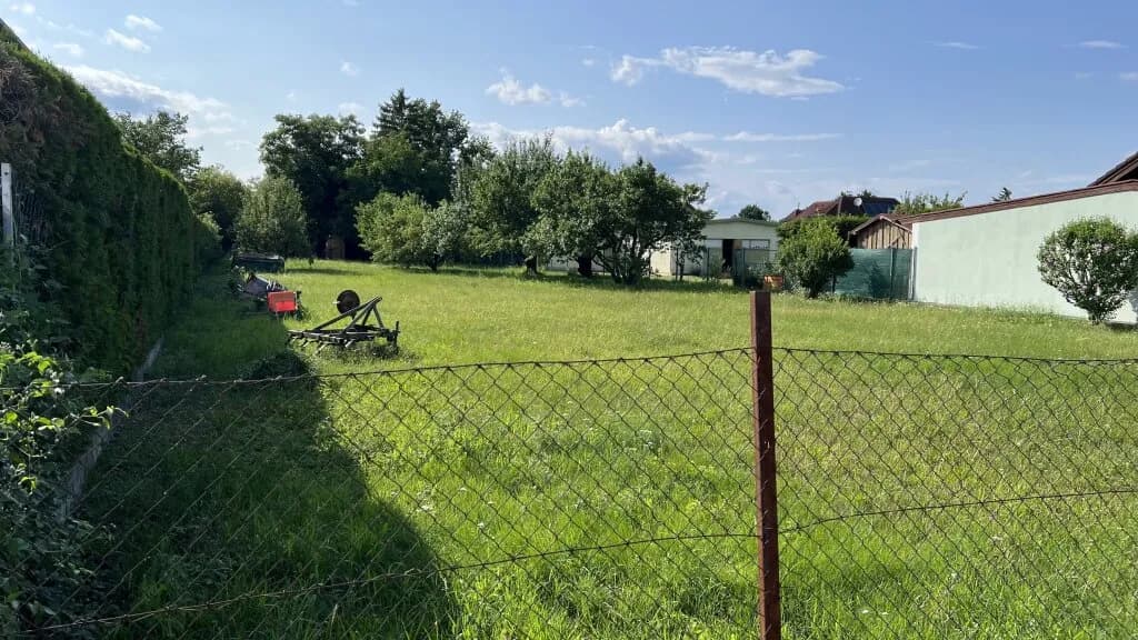 Grundstück kaufen in Baden – 1 267 m², € 633.500
