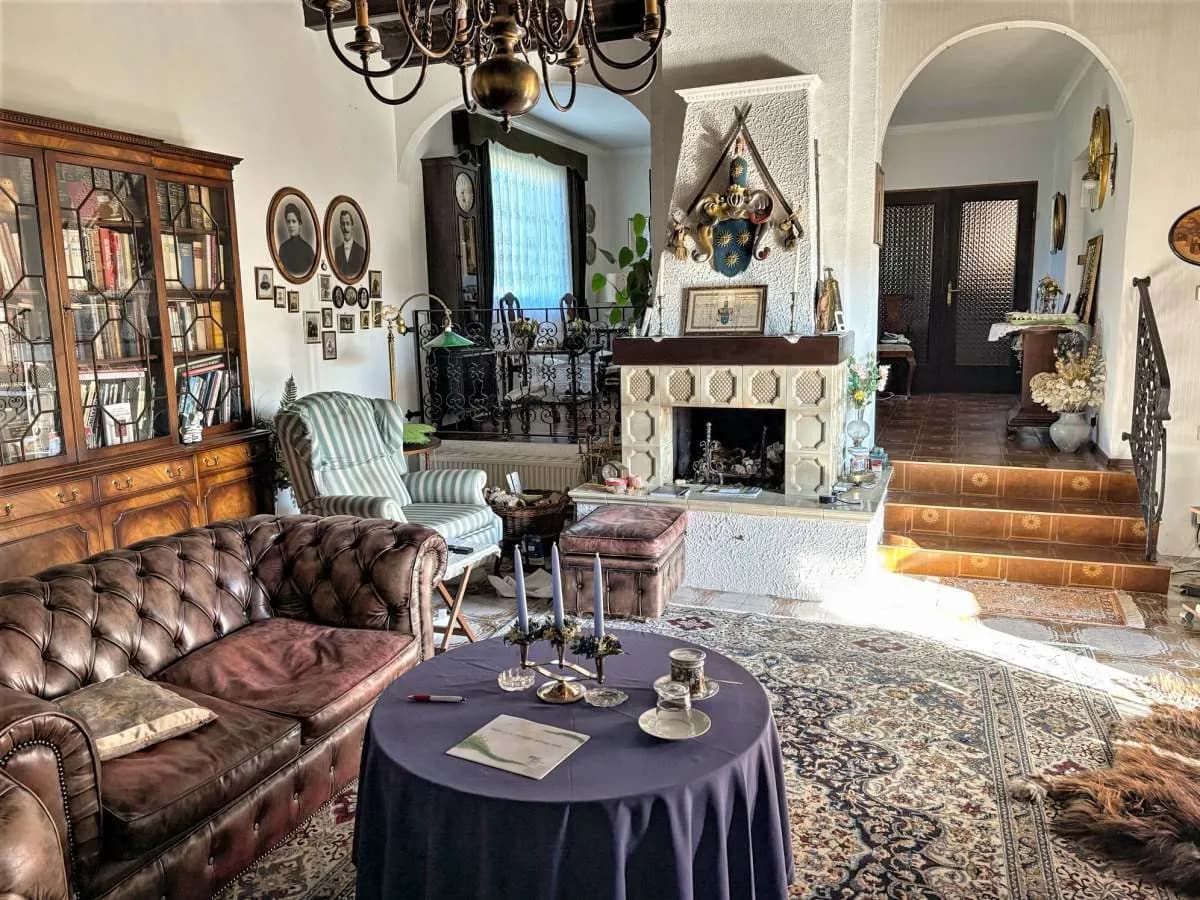 6-Zimmer-Haus kaufen in Baden – 140 m², € 400.000 – Bild 2 von 11