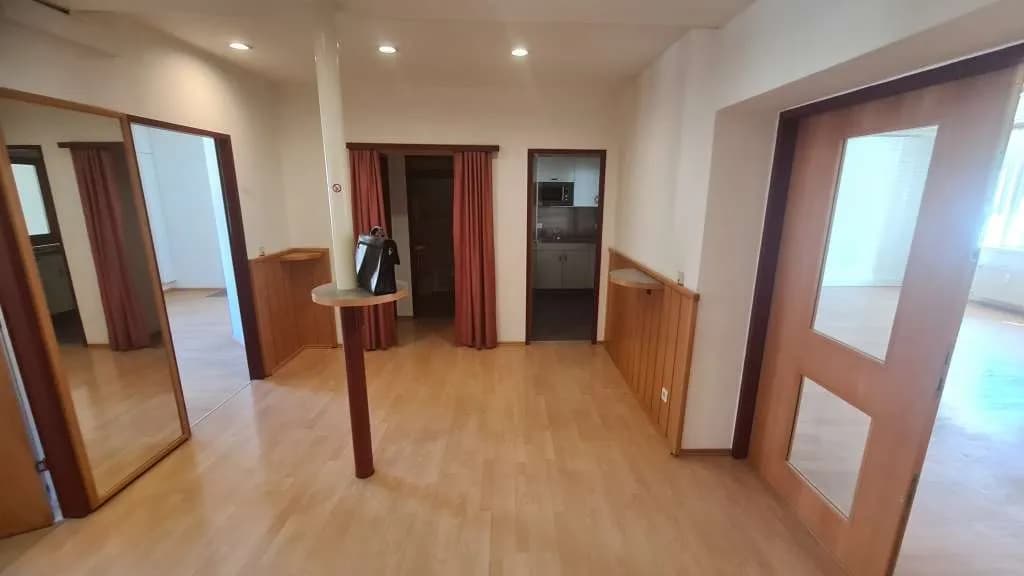 7-Zimmer-Gewerbeimmobilie mieten in Villach – 174 m², € 1.716 – Bild 4 von 14