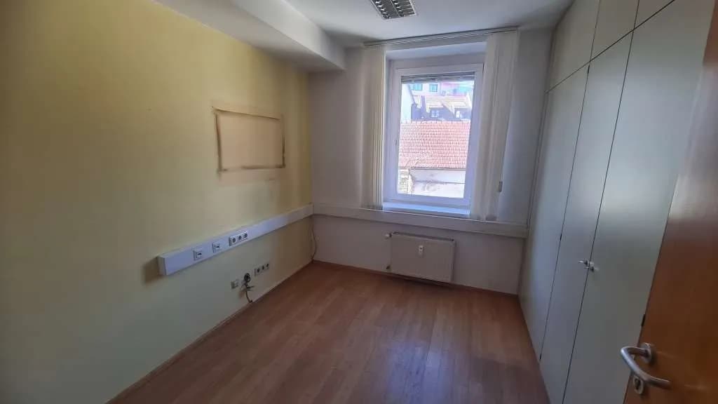 7-Zimmer-Gewerbeimmobilie mieten in Villach – 174 m², € 1.716 – Bild 10 von 14