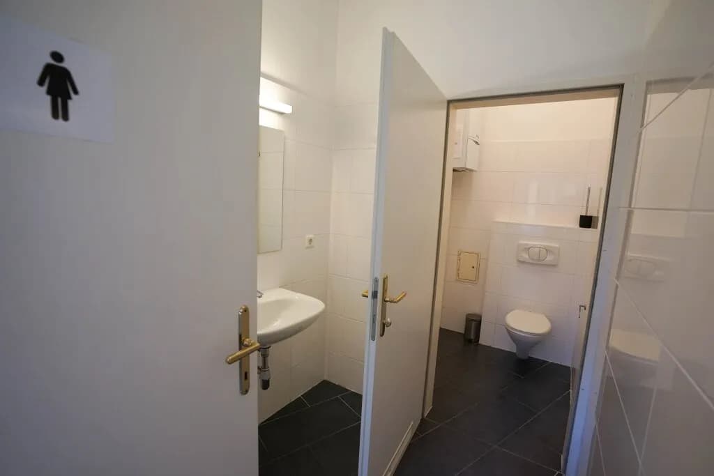 4-Zimmer-Gewerbeimmobilie mieten in Wien – 149 m², € 2.929 – Bild 10 von 11