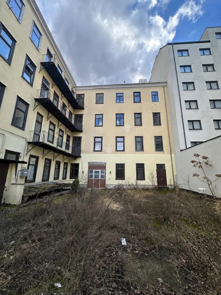 14-Zimmer-Gewerbeimmobilie mieten in Wien – 403 m², € 5.175 – Bild 2 von 8
