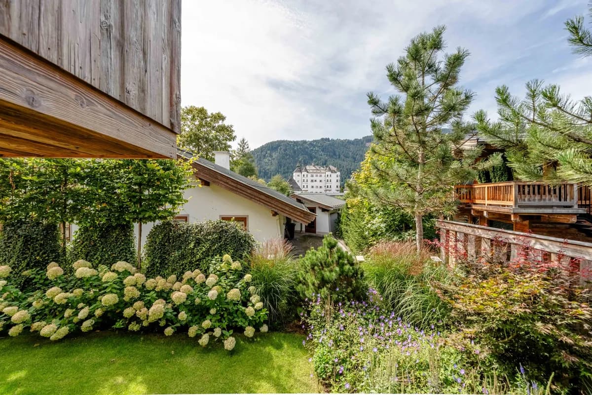 6-Zimmer-Immobilie kaufen in Kitzbühel – 438 m², € 9.990.000 – Bild 3 von 9