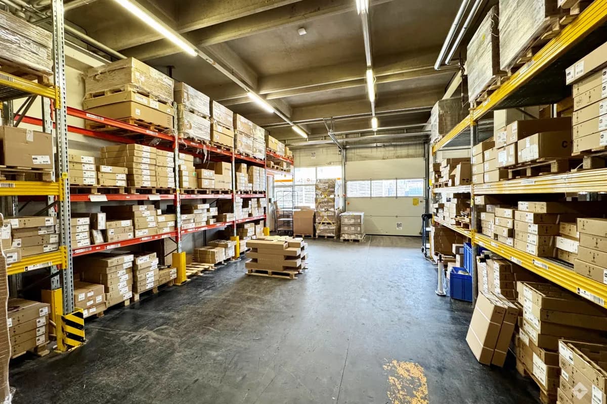 Gewerbeimmobilie mieten in Salzburg-Umgebung – 568 m², € 5.944 – Bild 5 von 9