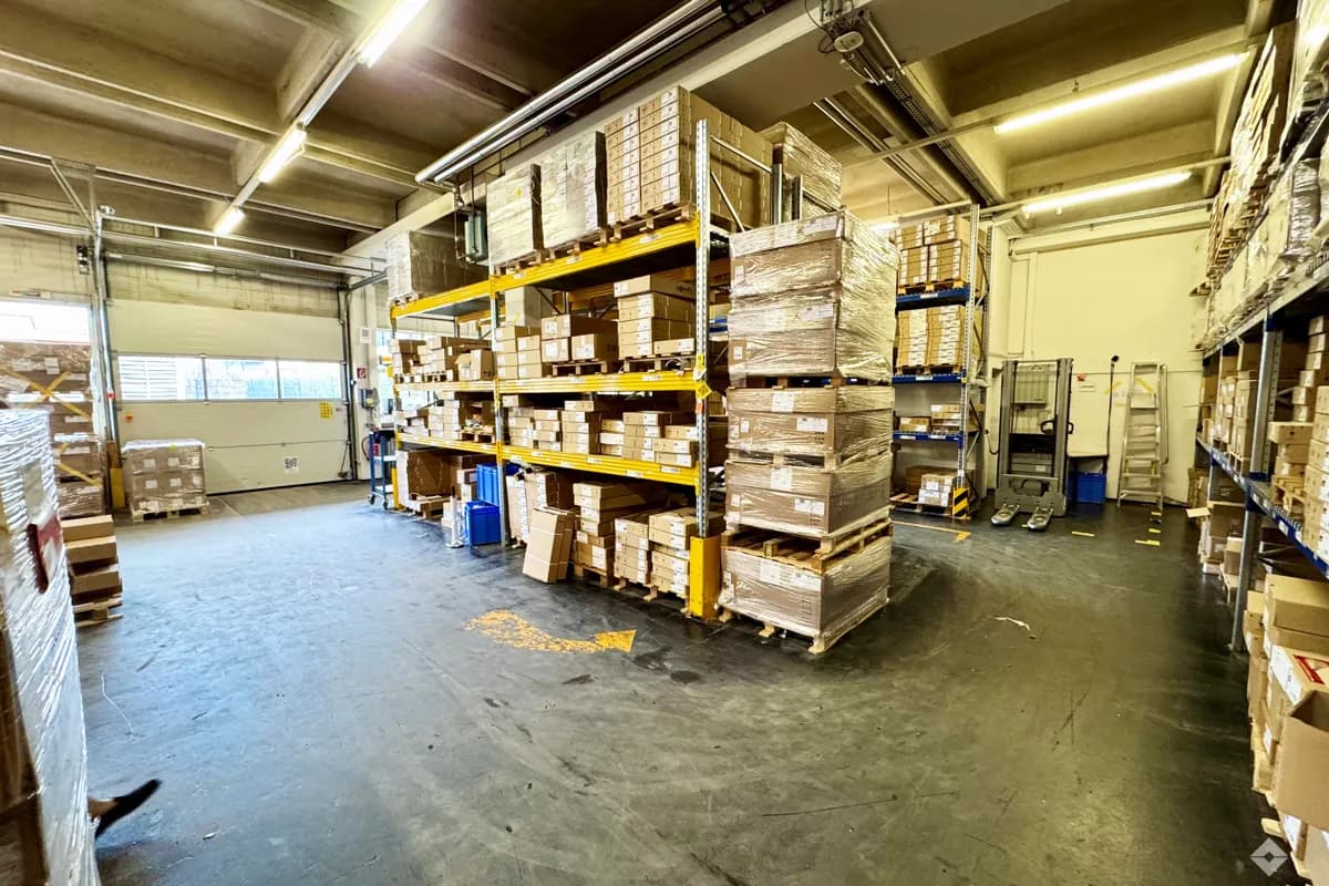 Gewerbeimmobilie mieten in Salzburg-Umgebung – 568 m², € 5.944 – Bild 6 von 9