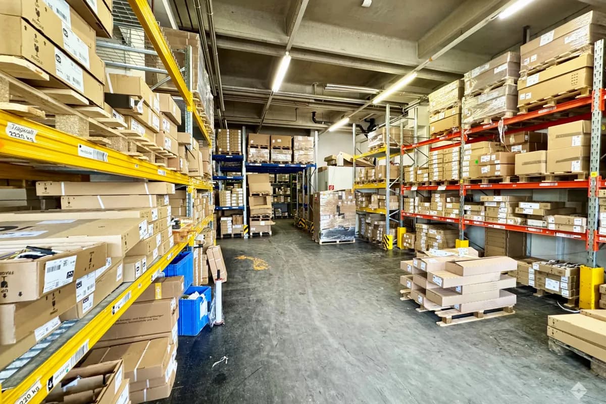 Gewerbeimmobilie mieten in Salzburg-Umgebung – 568 m², € 5.944 – Bild 7 von 9