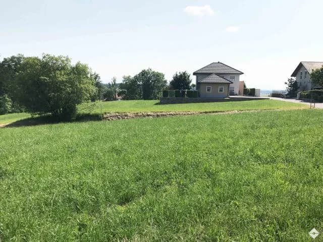 Grundstück kaufen in Braunau am Inn – 802 m², € 239.000 – Bild 2 von 3
