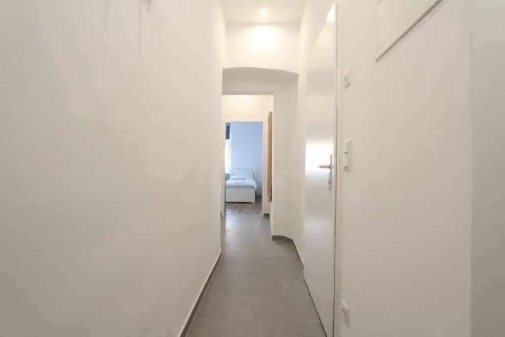 1-Zimmer-Wohnung mieten in Wien – 22 m², € 820 – Bild 2 von 9