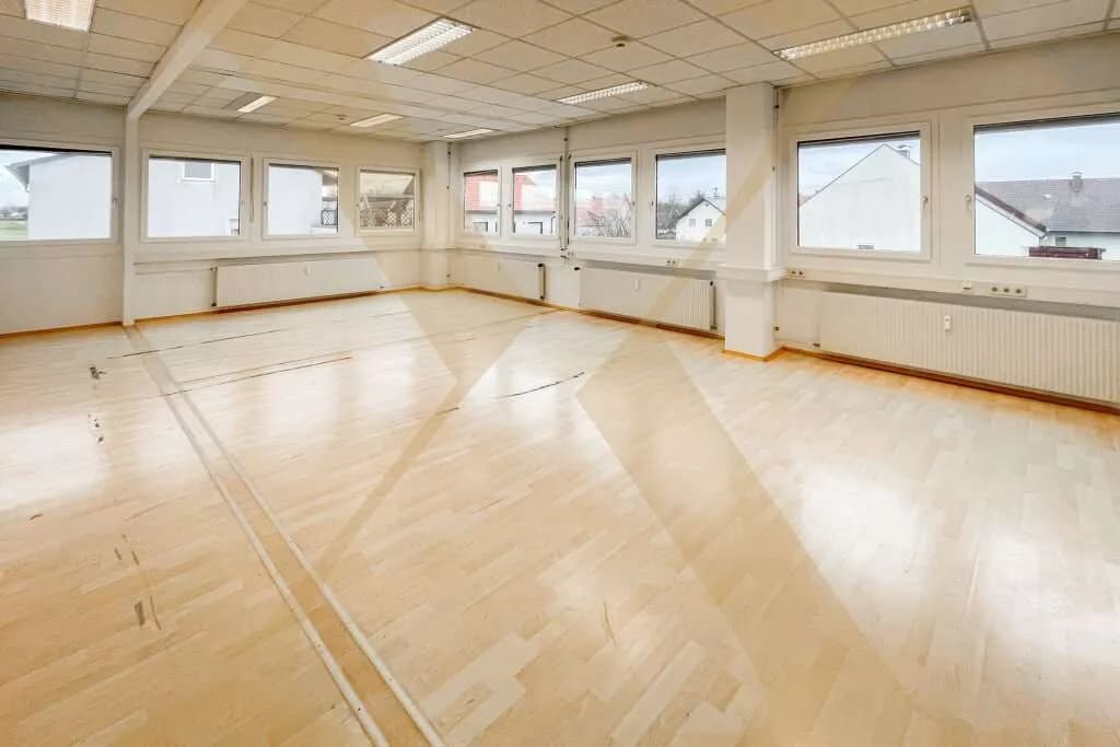 Gewerbeimmobilie mieten in Linz Land – 485 m², € 4.509