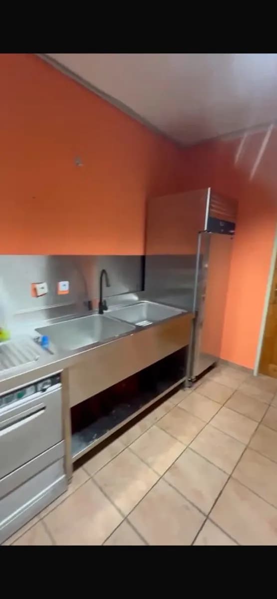 Gewerbeimmobilie mieten in Grieskirchen – 100 m², € 1.400 – Bild 8 von 11