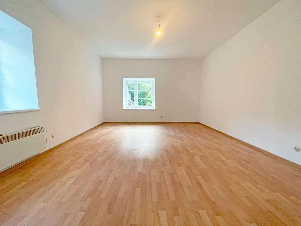 1-Zimmer-Wohnung mieten in Neunkirchen – 45,76 m², € 390 – Bild 2 von 10