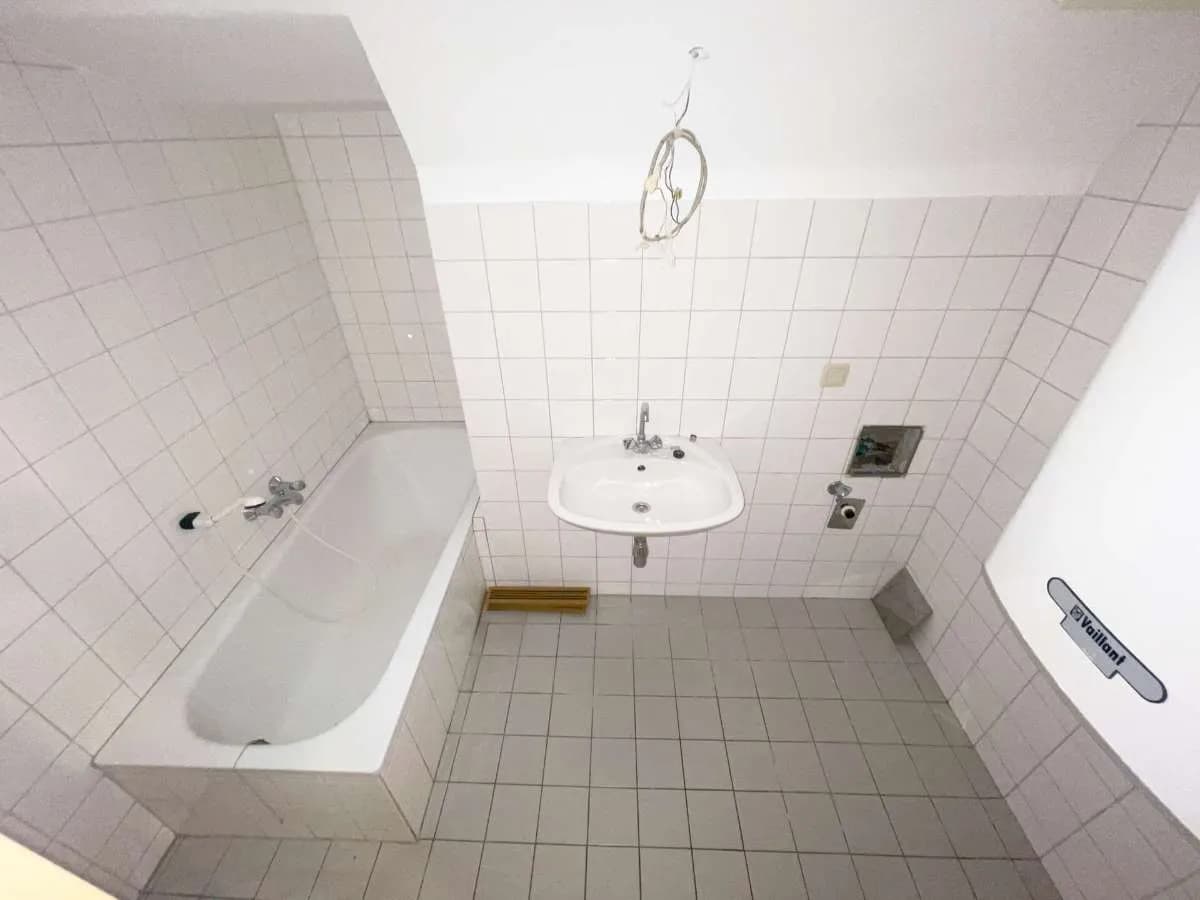 1-Zimmer-Wohnung mieten in Neunkirchen – 45,76 m², € 390 – Bild 5 von 10