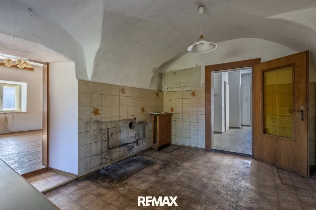 6-Zimmer-Immobilie kaufen in Villach Land – 244 m², € 279.000 – Bild 11 von 35