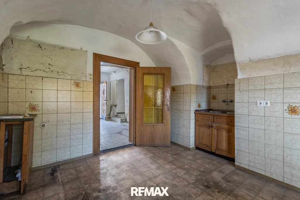 6-Zimmer-Immobilie kaufen in Villach Land – 244 m², € 279.000 – Bild 12 von 35