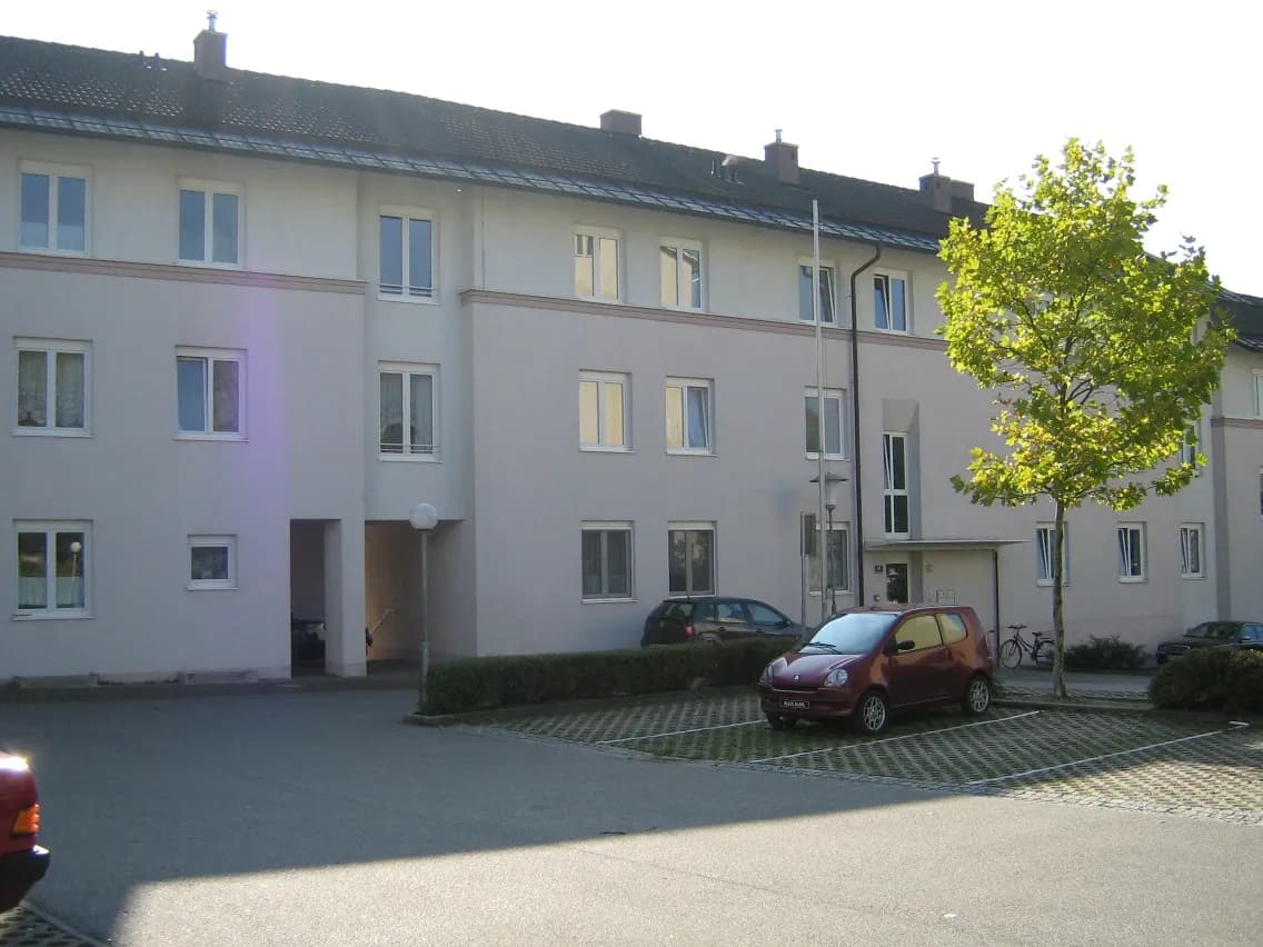 4-Zimmer-Wohnung mieten in Perg – 90,56 m², € 1.073