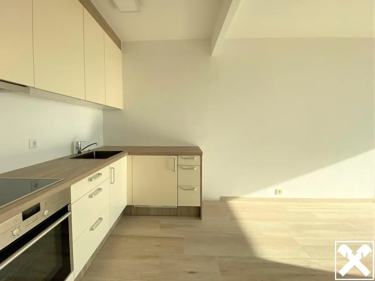 2-Zimmer-Wohnung kaufen in Gmunden – 64 m², € 260.000 – Bild 2 von 7