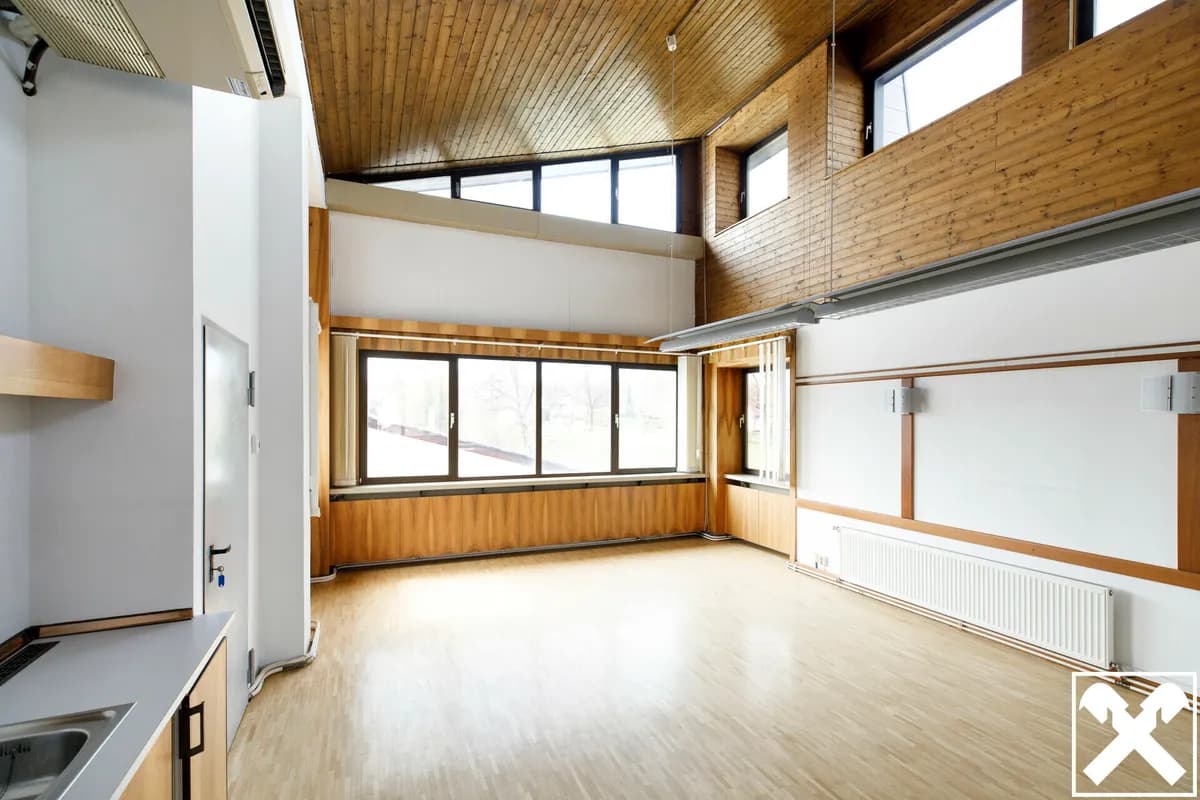 2-Zimmer-Gewerbeimmobilie mieten in Vöcklabruck – 84 m², € 790 – Bild 4 von 12