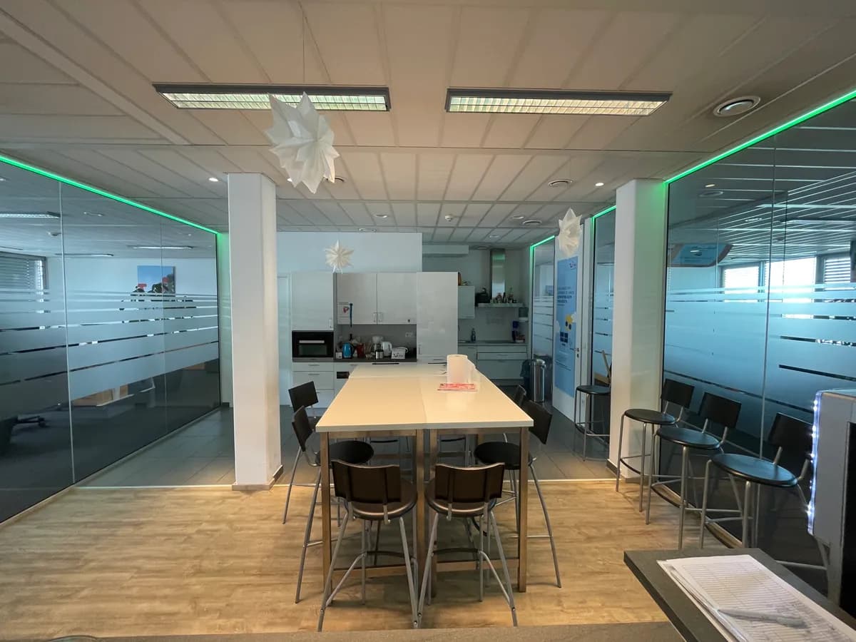 Gewerbeimmobilie mieten in Wien – 1 565 m², € 17 – Bild 14 von 14