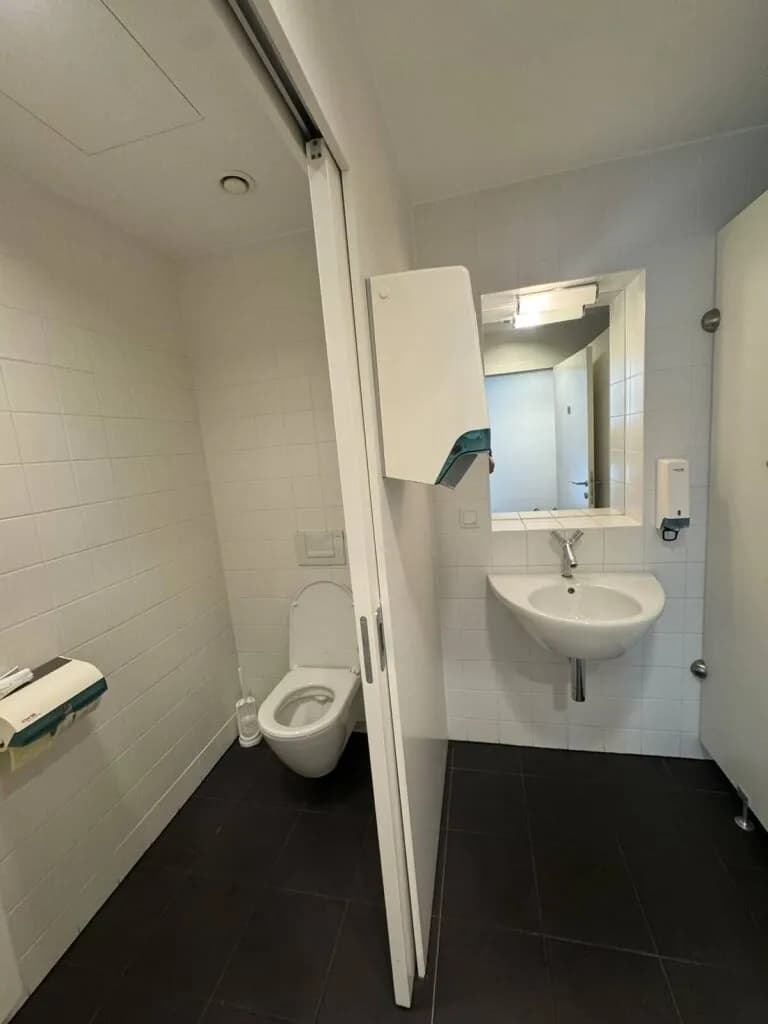 2-Zimmer-Gewerbeimmobilie mieten in Wien – 96 m², € 2.574 – Bild 8 von 11