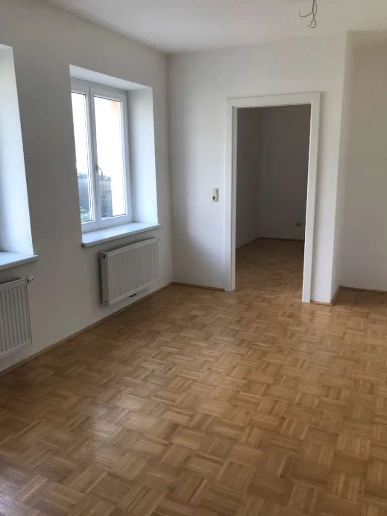 2-Zimmer-Wohnung mieten in Leoben – 43 m², € 441 – Bild 2 von 3