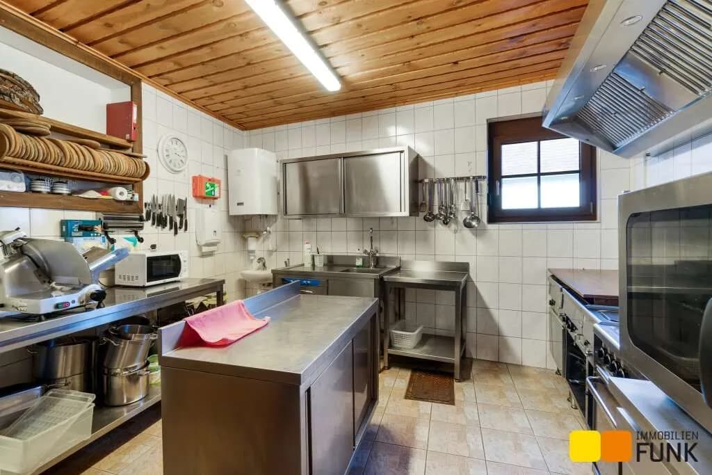 Immobilie kaufen in Güssing – 377 m², € 984.000 – Bild 13 von 45