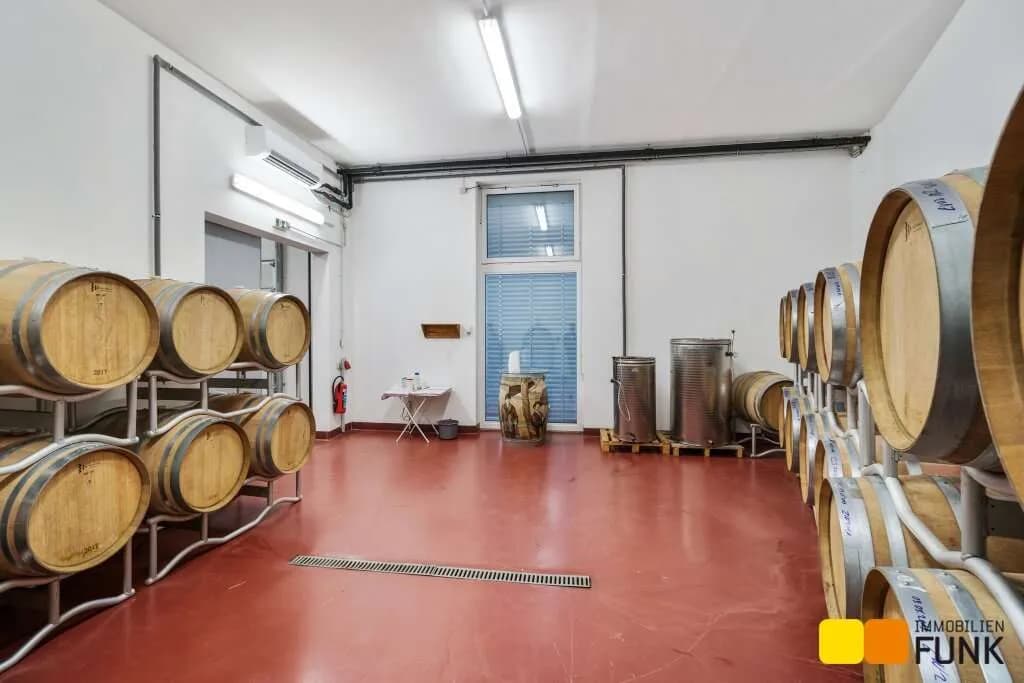Immobilie kaufen in Güssing – 377 m², € 984.000 – Bild 26 von 45