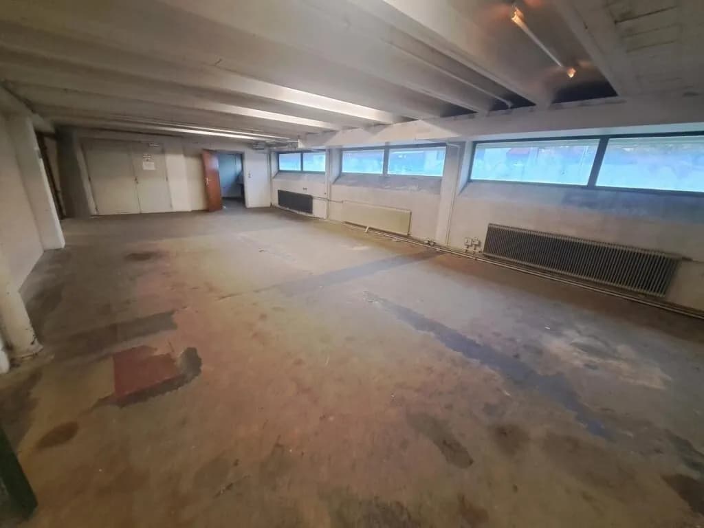 Gewerbeimmobilie mieten in Wien – 150 m², € 1.200 – Bild 2 von 4