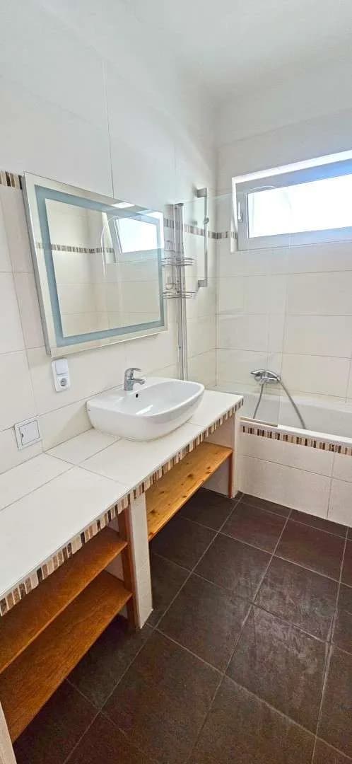 2-Zimmer-Wohnung mieten in Linz – 64 m², € 868 – Bild 7 von 8