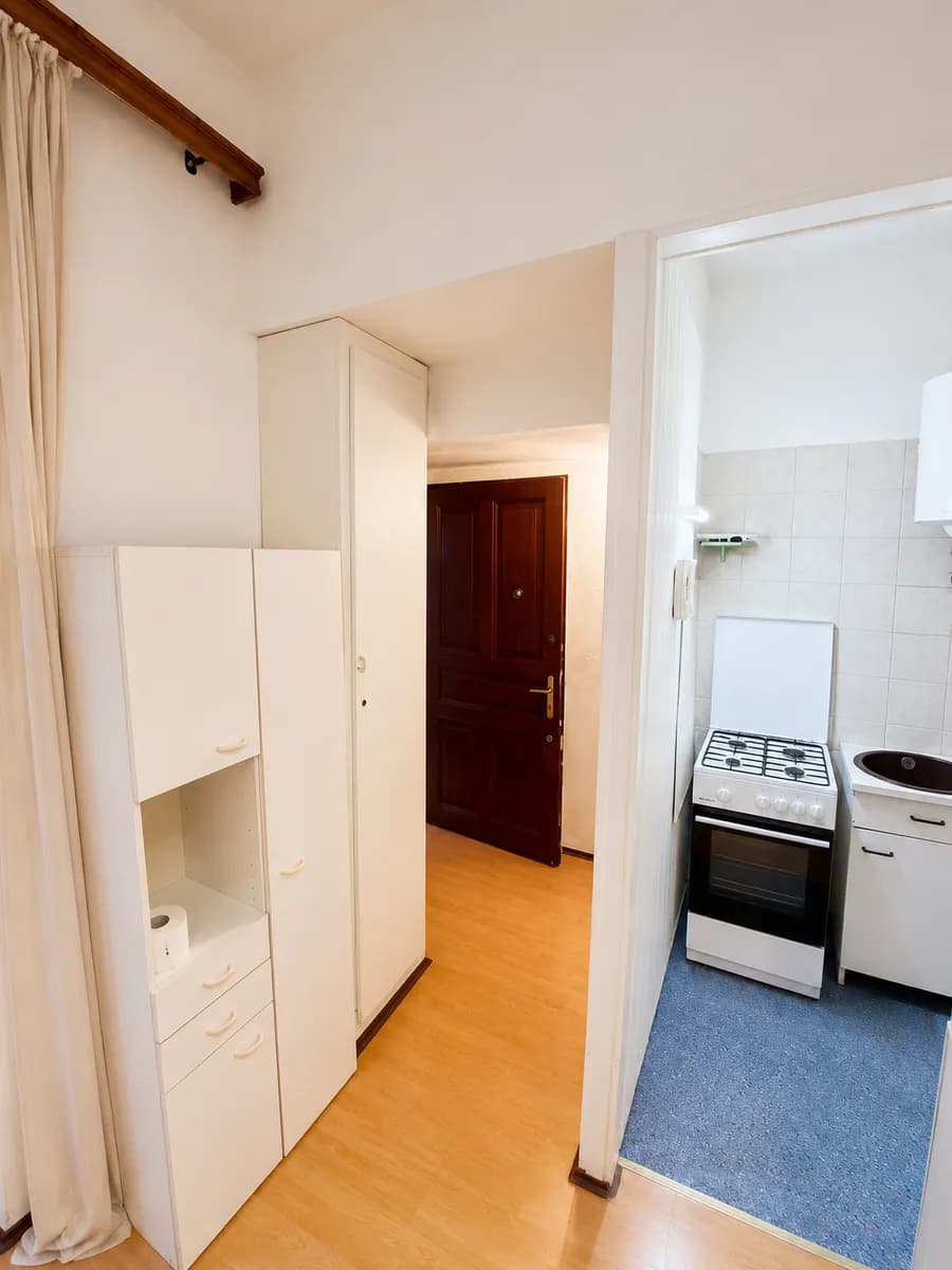 3-Zimmer-Wohnung mieten in Wien – 40 m², € 450 – Bild 1 von 5