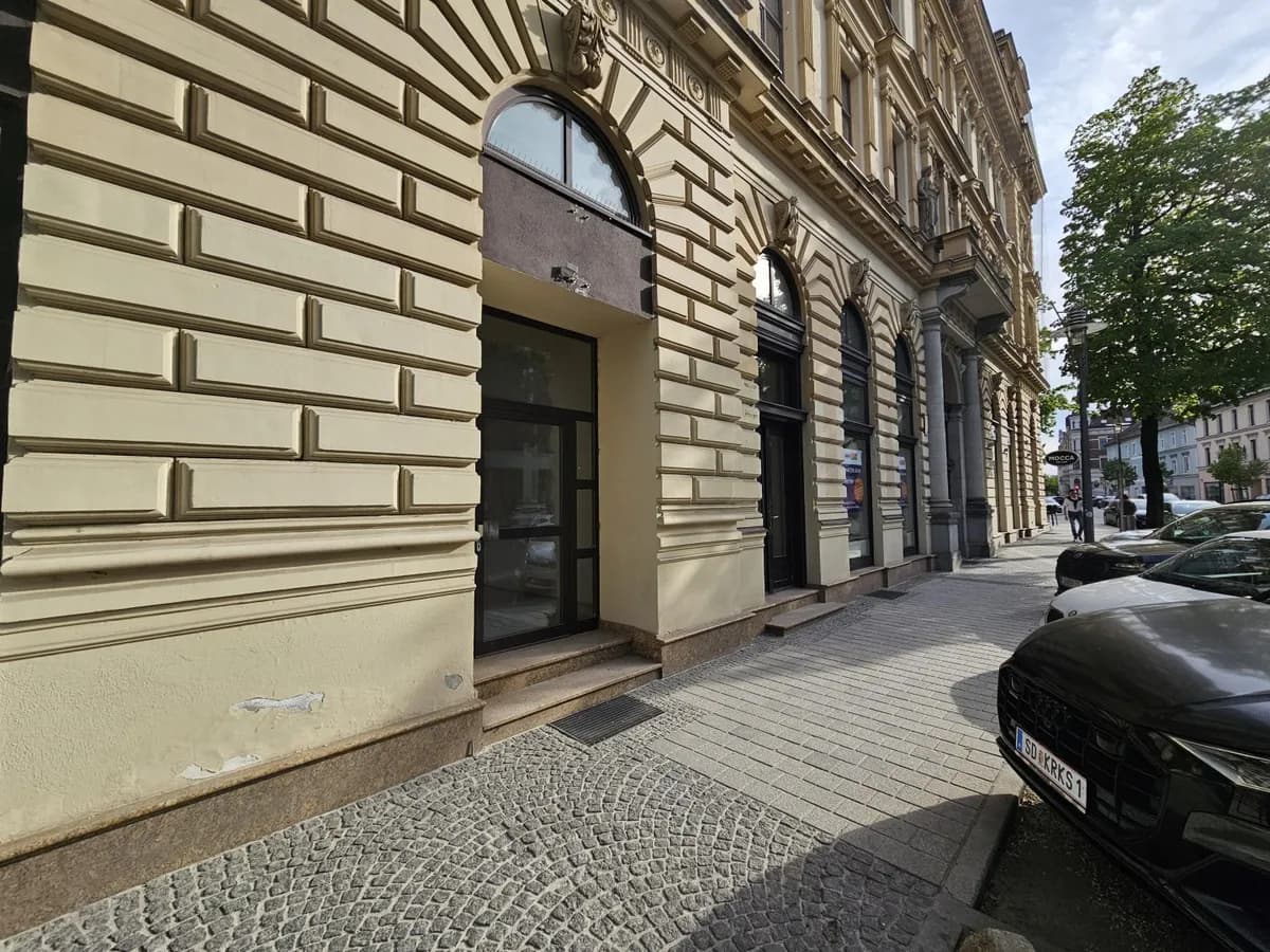 Gewerbeimmobilie mieten in Wels – 137 m²