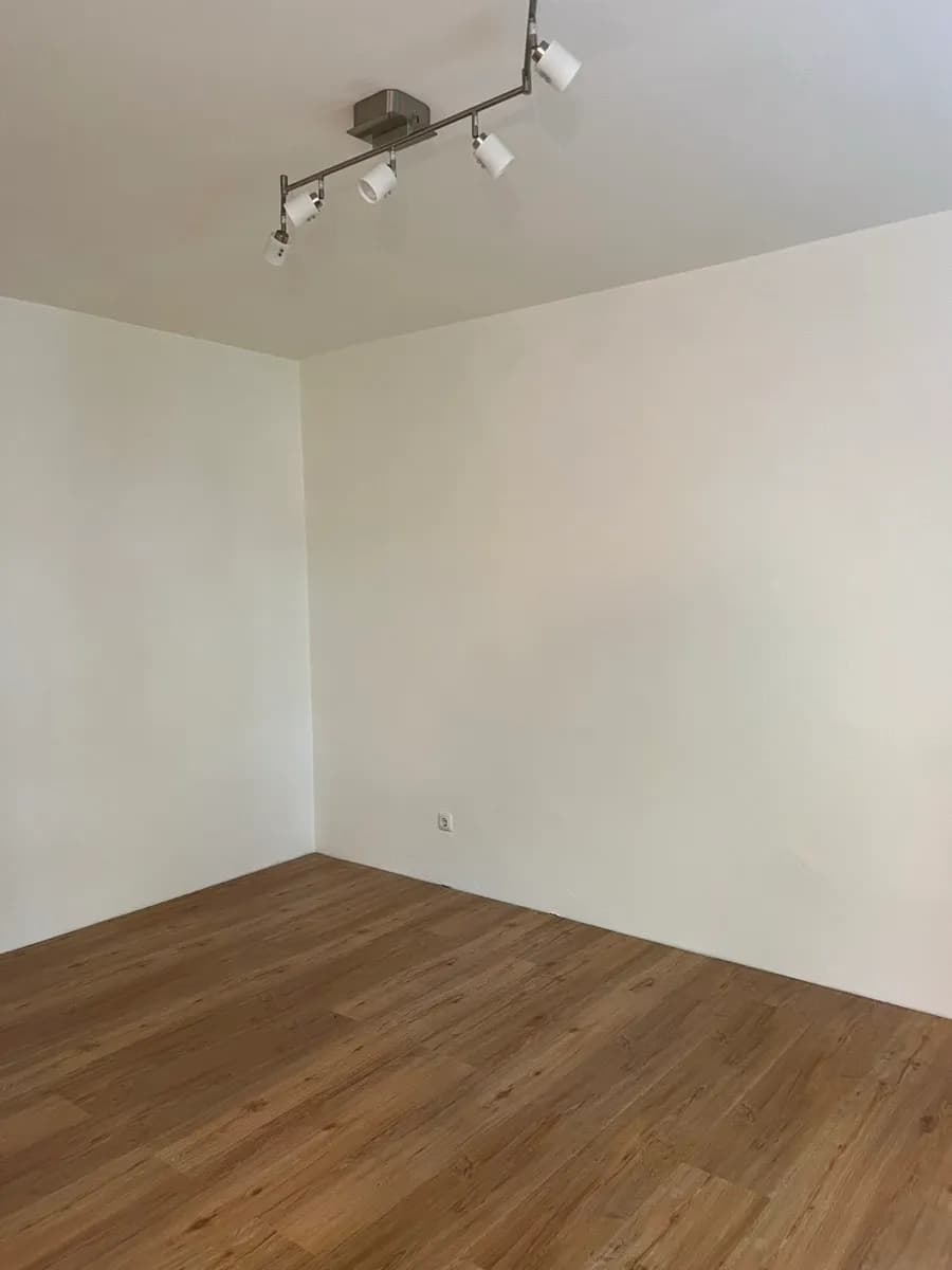 1-Zimmer-Wohnung mieten in Linz – 29 m², € 590 – Bild 3 von 8