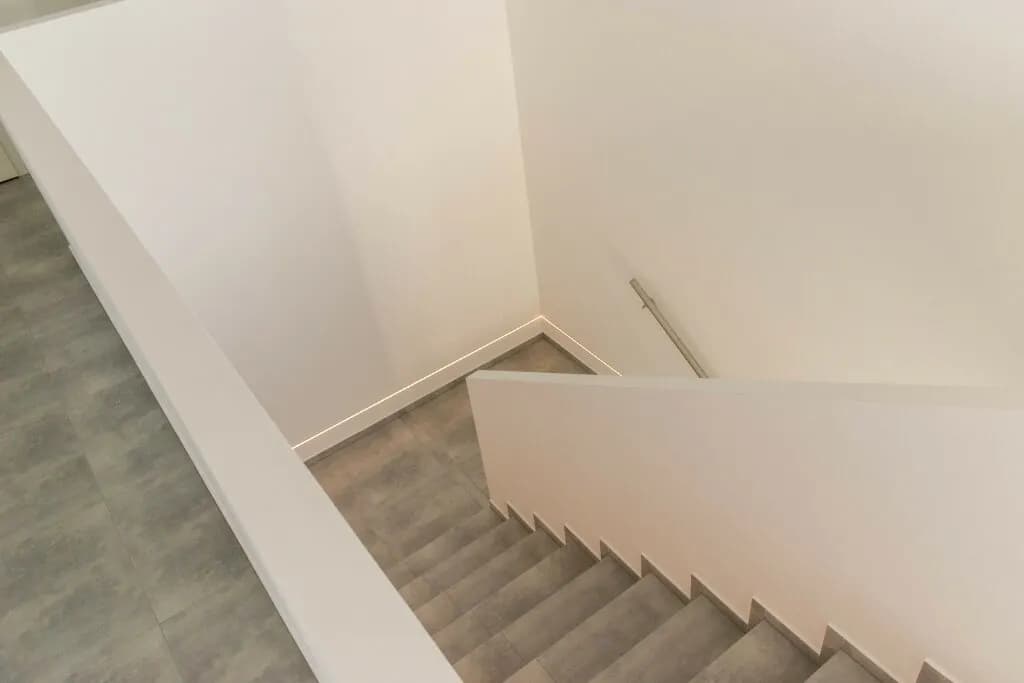 1-Zimmer-Gewerbeimmobilie mieten in Baden – 30 m², € 423 – Bild 9 von 13