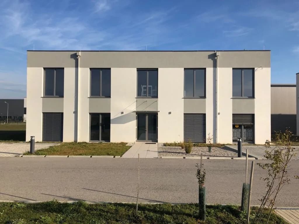 1-Zimmer-Gewerbeimmobilie mieten in Baden – 30 m², € 423 – Bild 10 von 13