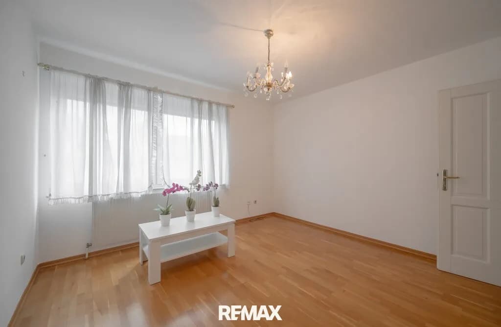 10-Zimmer-Haus mieten in Korneuburg – 300 m², € 3.200 – Bild 14 von 29