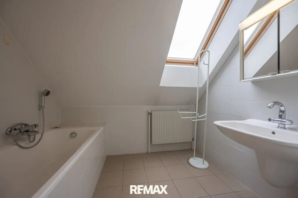 10-Zimmer-Haus mieten in Korneuburg – 300 m², € 3.200 – Bild 19 von 29