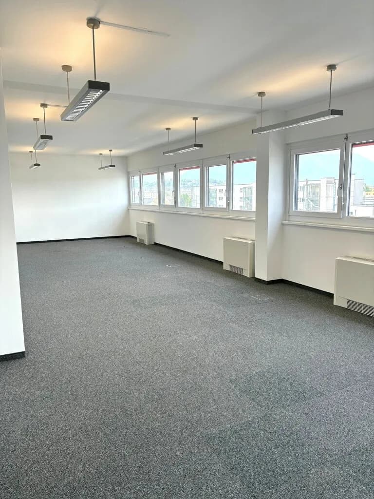 Gewerbeimmobilie mieten in Salzburg Stadt – 132 m², € 2.072