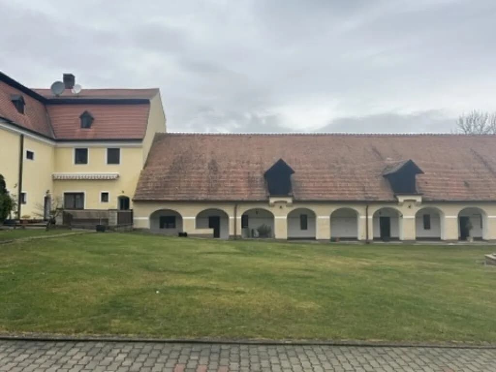 Gewerbeimmobilie kaufen in Gänserndorf – 1 056 m², € 990.000